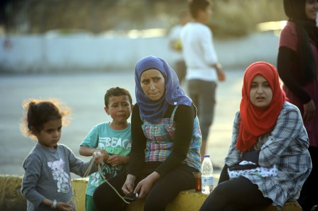 Στους 1.987 οι πρόσφυγες στο λιμάνι του Πειραιά