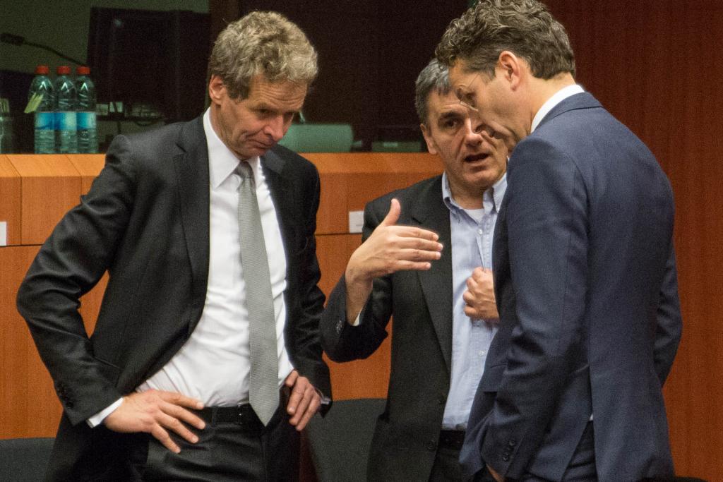 Οι δανειστές επιμένουν για μηχανισμό πρόσθετων μέτρων – χωρίς αποφάσεις το σημερινό Eurogroup