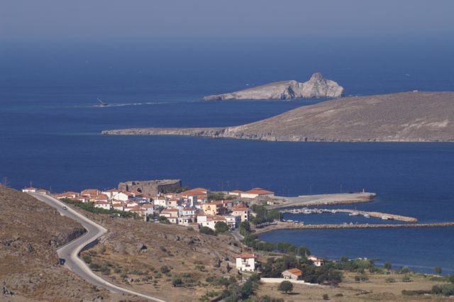 Εξερεύνηση στο υποθαλάσσιο απολιθωμένο δάσος της Λέσβου