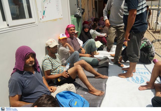 Σε απεργία πείνας οι πρόσφυγες σε Σχιστό και Χίο