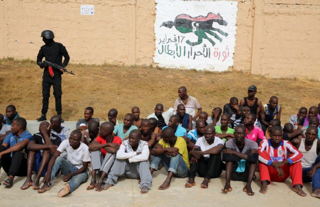 Λιβύη: Περίπου 550 μετανάστες συνελήφθησαν ανοιχτά των λιβυκών ακτών