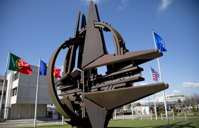Η Μόσχα κατηγορεί το ΝΑΤΟ ότι επιστρέφει στην εποχή του Ψυχρού Πολέμου