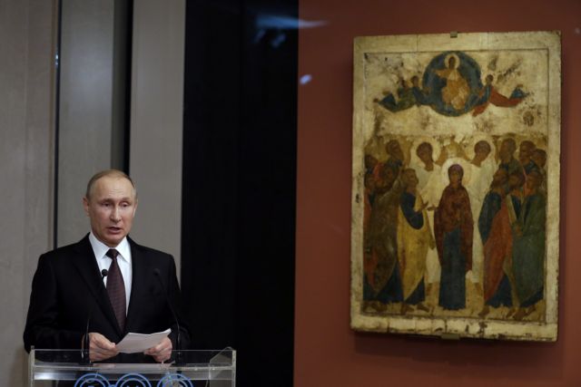 Ιδιαίτερο ενδιαφέρον Πούτιν για τα εκθέματα του Βυζαντινού Μουσείου