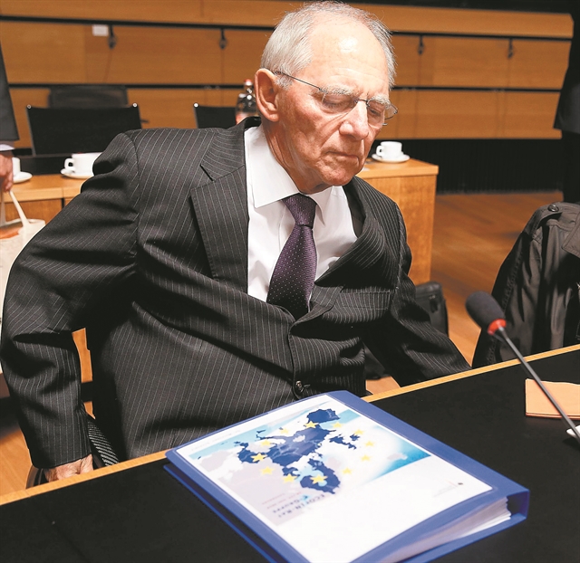 Ο Σόιμπλε ζητεί και πάλι επιστροφή στη λιτότητα