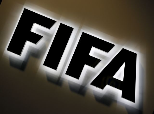 FIFA: «Τρία ηγετικά στελέχη προσπάθησαν να πλουτίσουν με αύξηση αποδοχών»