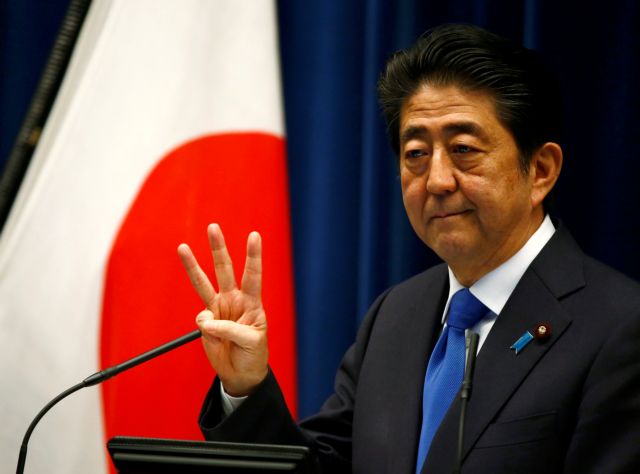 Η Ιαπωνία αναβάλλει για δύο χρόνια την αύξηση ΦΠΑ