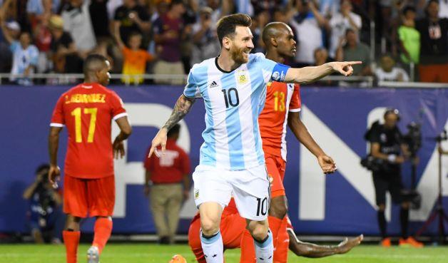 Πρόκριση με «πεντάρα» η Αργεντινή, νίκη θρίλερ η Χιλή