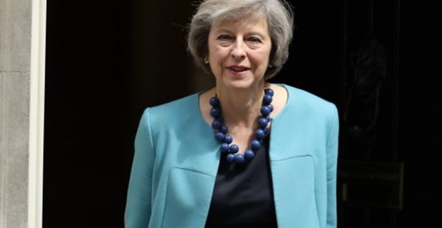 H Τερέζα Μέι ανακοίνωσε την υποψηφιότητά της για την πρωθυπουργία της Βρετανίας