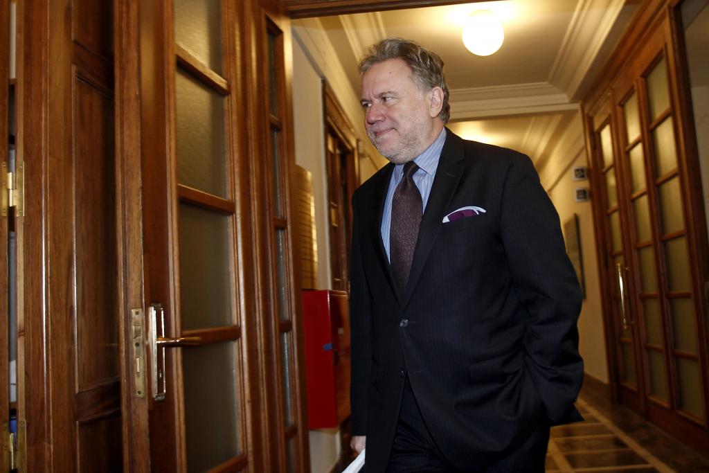 Τριπλό ψαλίδι σε συντάξεις εκτός από τις περικοπές στο ΕΚΑΣ