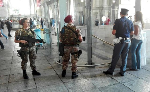 Συνελήφθησαν δύο άτομα στην Ιταλία στο πλαίσιο έρευνας για τρομοκρατική δράση