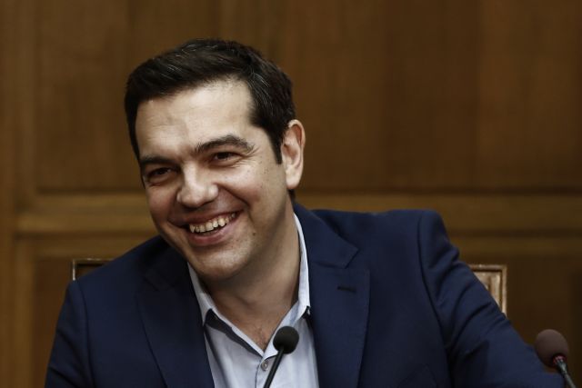 O Τσίπρας ζητά από τους Ολυμπιονίκες να «ανεβάσουν την Ελλάδα ψηλότερα»