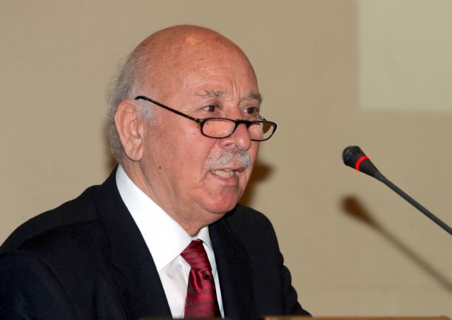 Ο ένας κατέρρευσε, ο άλλος κινδυνεύει