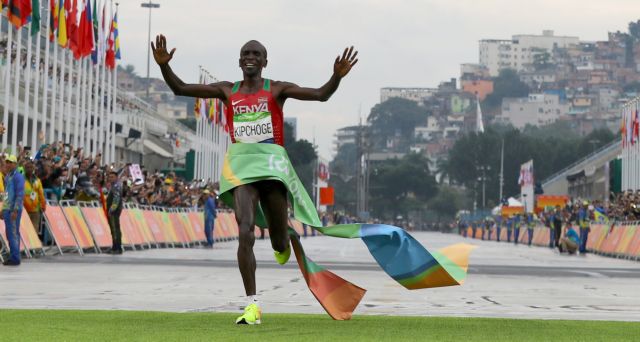 Ο Κιπτσόγκ Ολυμπιονίκης στον Μαραθώνιο, έκανε το «νταμπλ» η Κένυα