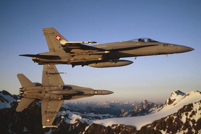 Ελβετικό μαχητικό αεροσκάφος συνετρίβη στις Αλπεις