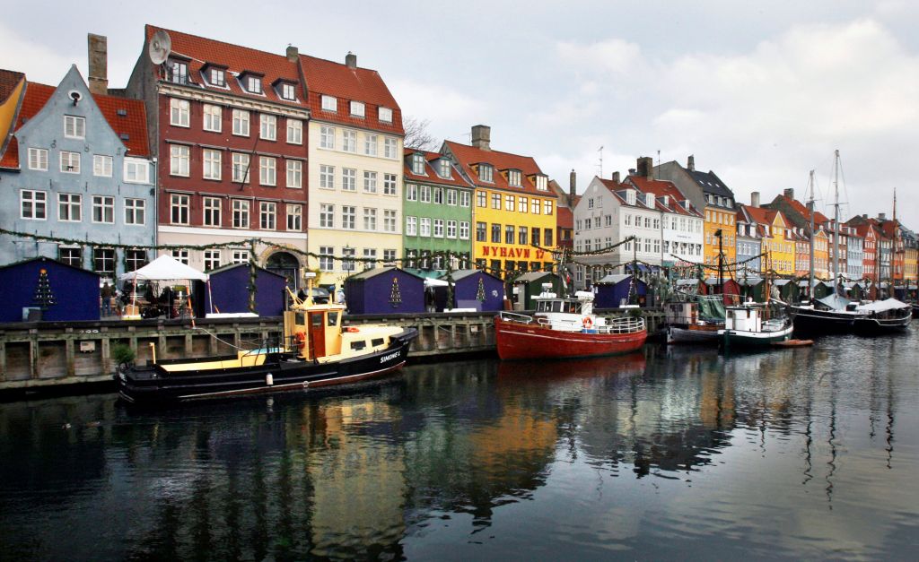 Μάστιγα οι εμπρησμοί και οι επιθέσεις εναντίον αυτοκινήτων στη Δανία