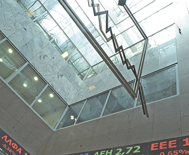 Μικρές ρευστοποιήσεις κερδών με οριακές απώλειες στο ΧΑ