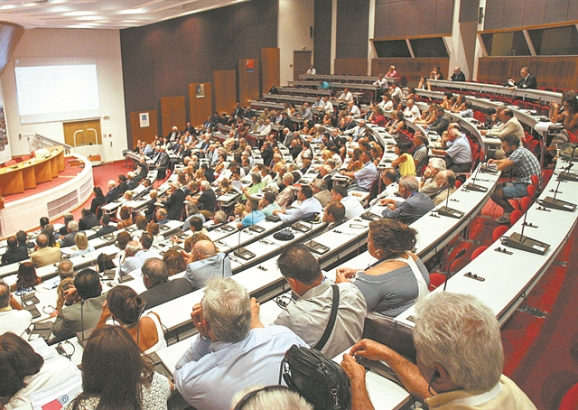 Manual αυτοεπιμόρφωσης για τους εκπαιδευτικούς