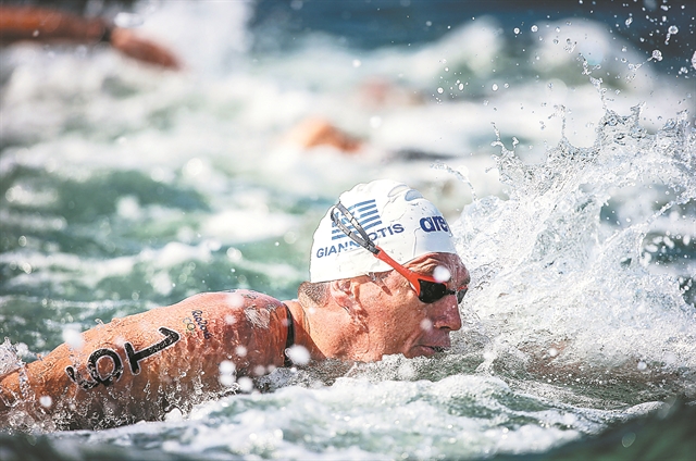 Λίγη λάμψη, πολύς προβληματισμός