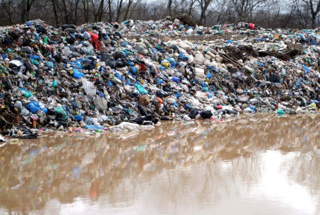 Ευρωδικαστήριο: Πρόστιμο 10 εκατ. ευρώ για τα απόβλητα στην Ελλάδα