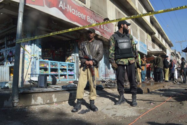 Πακιστάν: Τουλάχιστον 11 τραυματίες από βομβιστική επίθεση σε τζαμί | tanea.gr