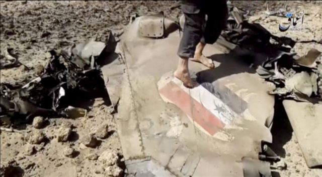 Αεροσκάφος της συριακής πολεμικής αεροπορίας κατέρριψαν οι τζιχαντιστές του ISIS