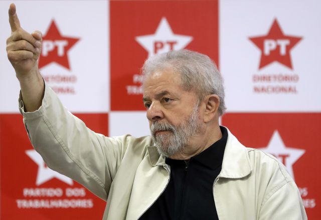 Βραζιλία: Κατηγορίες για διαφθορά απαγγέλθηκαν στον Λούλα και τη σύζυγό του