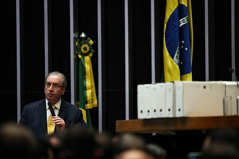 Bραζιλία: Ξηλώθηκε ο πολιτικός που πρωτοστάτησε στο ξήλωμα της Ρουσέφ