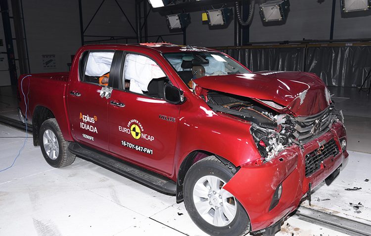 Toyota Hilux: Το πακέτο ασφαλείας του χάρισε πέντε αστέρια