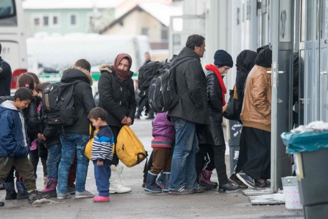 Γερμανία: Μόνο 100 από 1 εκατ. πρόσφυγες έχουν τα προσόντα να εργαστούν!
