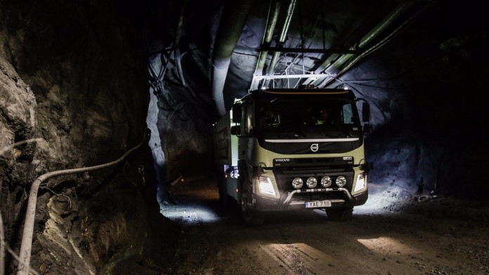 Φορτηγά σε ορυχεία χωρίς οδηγό!