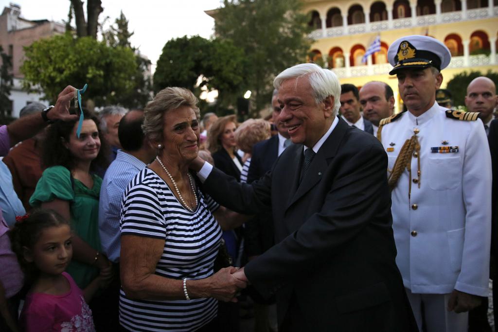 Για πρώτη φορά πρόεδρος της Δημοκρατίας τίμησε το Μπλόκο της Κοκκινιάς