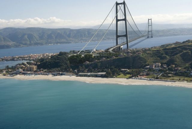 Ρέντσι: Επαναφέρει το μεγάλο έργο οδικής σύνδεσης της Σικελίας με την Καλαβρία | tanea.gr