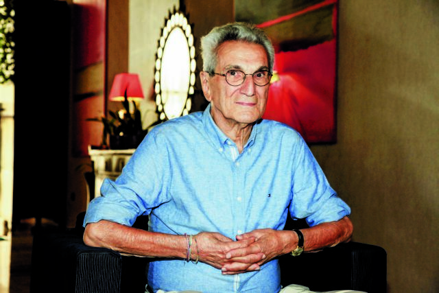 Πέθανε μια εμβληματική μορφή της Αριστεράς