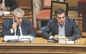 Χωρίζουν τον Τσίπρα από τον Παπαγγελόπουλο