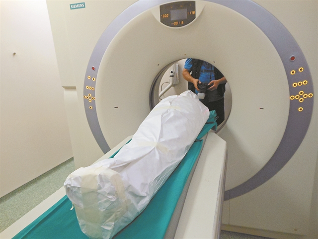 Πέντε μούμιες στον αξονικό