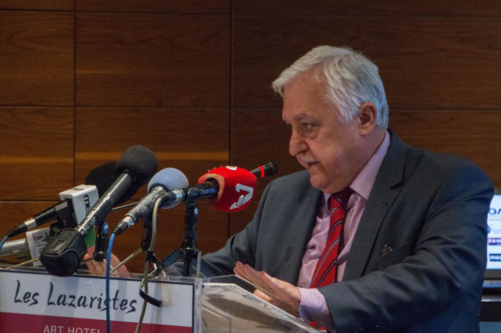 Επιτελικά υπουργεία με 5.000 υπαλλήλους το πολύ προτείνει ο Αλέκος Παπαδόπουλος