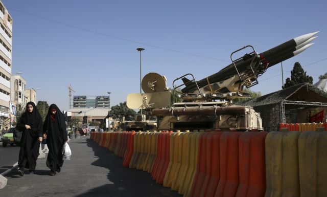 Νέο εναέριο όπλο μάχης παρουσίασε το Ιράν