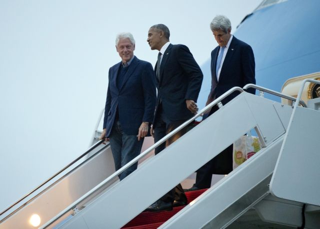 «Μπιλ, θα φύγουμε ποτέ;»: Oταν ο Κλίντον καθυστερεί το αεροπλάνο του Ομπάμα