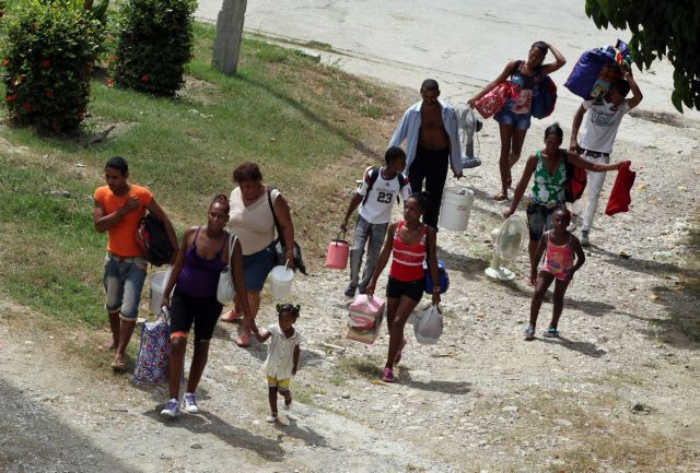 Κούβα: 316.000 άνθρωποι απομακρύνθηκαν από τα σπίτια τους πριν από τον τυφώνα Μάθιου