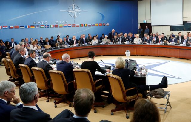 Π. Καμμένος για αμυντικές δαπάνες: Αλλα ζητεί το ΝΑΤΟ και άλλα οι δανειστές