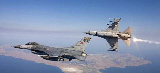 Παραβιάσεις τούρκικων αεροσκαφών και εμπλοκές πάνω από το Αιγαίο