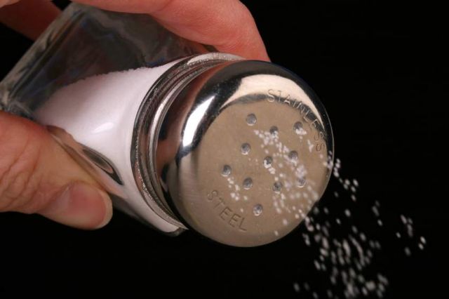Ακόμα και το λίγο αλάτι αυξάνει τον κίνδυνο πρόωρου θανάτου