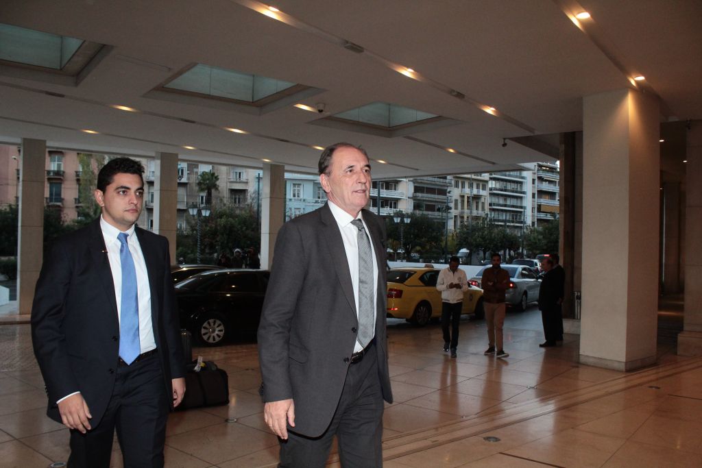 Κόκκινα δάνεια: Κούρεμα  χρεών και προς το Δημόσιο