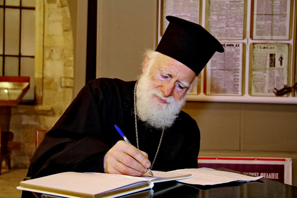 Εσπευσμένα στο νοσοκομείο ο Αρχιεπίσκοπος Κρήτης Ειρηναίος