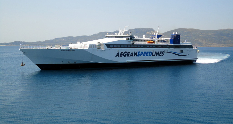 Το ταχύπλοο SPEEDRUNNER 4 εξαγόρασε από την AEGEAN SPEED LINES η GOLDEN STAR FERRIES