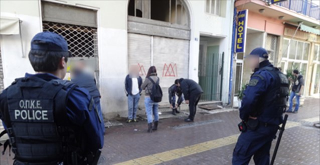 Αστυνομική επιχείρηση κατά κυκλωμάτων ναρκωτικών στο κέντρο της Αθήνας