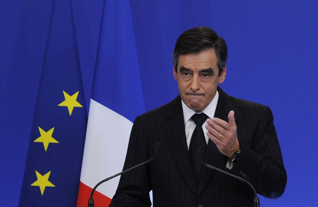 Γαλλία: Συντριπτική νίκη Φιγιόν στις προκριματικές εκλογές της κεντροδεξιάς
