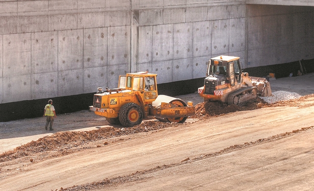 Αναζητούνται έργα