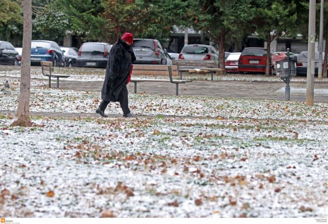 Μικροπροβλήματα λόγω της πρωινής χιονόπτωσης στη Θεσσαλονίκη