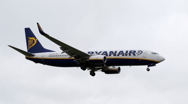 Η Ryanair μειώνει τις πτήσεις Αθήνα-Θεσσαλονίκη για το καλοκαίρι του 2017